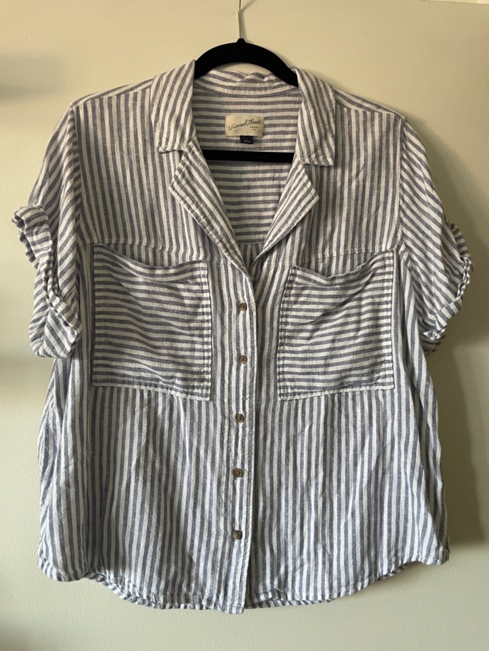 Universal Thread|Striped Button Down Shirt|Large|… - image 1